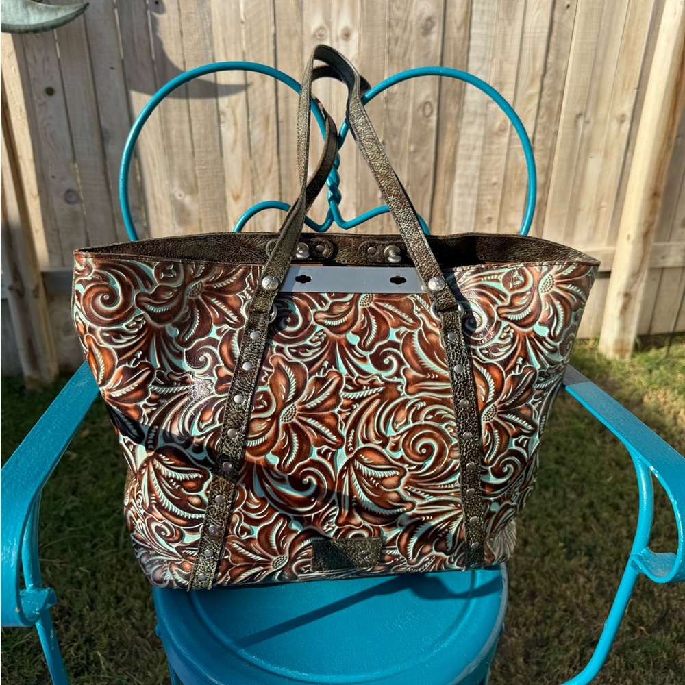 Patricia Nash Benvenuto Tooled Leather Tote – Turquoise Green Floral